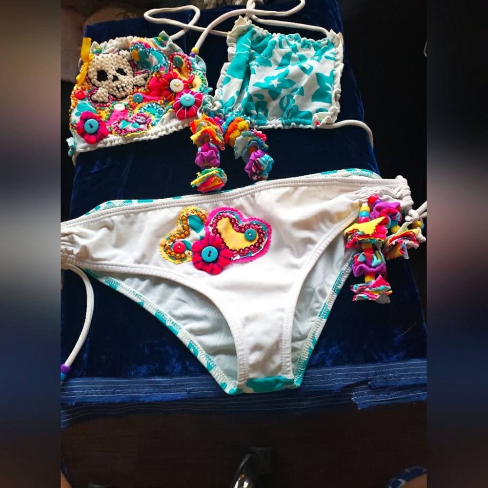 flower swimwear by carolina garcia